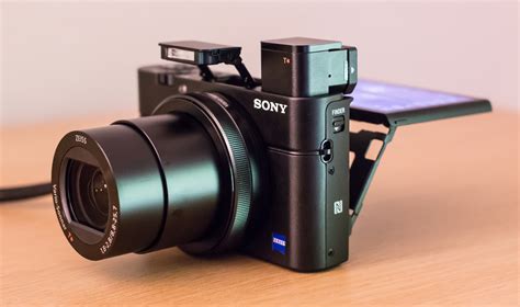 File:Sony RX100 III Physical Features.jpg - Wikimedia Commons