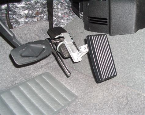 Brake and Gas Foot Pedal Extensions for Disabled Drivers | Handicap Van ...