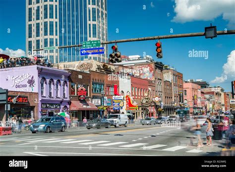 Downtown Nashville High Resolution Stock Photography and Images - Alamy