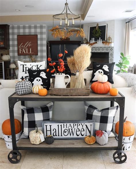 Trendy home dekor #easyhomedecorations | Halloween living room, Halloween home decor, Halloween ...