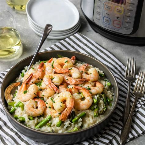 Instant Pot Shrimp Risotto with Asparagus