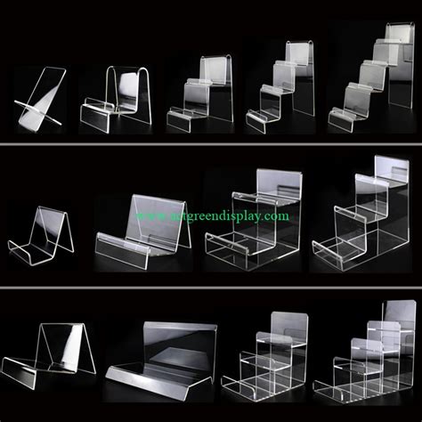 Custom Acrylic Display UK | Luxury Clear Display Stands UK