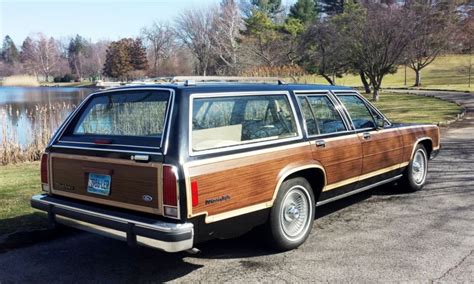 1991 Ford Crown Victoria Country Squire LX Station Wagon | Cars ...