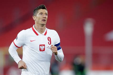 Report: Bayern Munich’s Robert Lewandowski could miss Poland’s World Cup qualifier vs. England ...