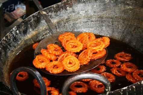 Street Food in Delhi: Old Delhi Tour| Enchanting Travels