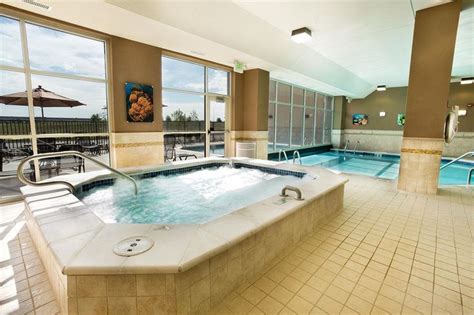 Drury Inn & Suites Denver Stapleton, Denver, Indoor Spa Tub | Drury inn ...