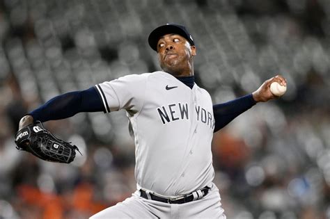 WATCH: Yankees’ Aroldis Chapman takes step toward return - nj.com