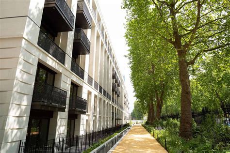 London Garden Square designed by Jo Thompson Landscape & Garden Design