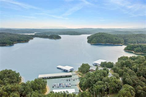 Carters Lake Marina & Resort | Carters Lake Boat Rentals & Lodging ...