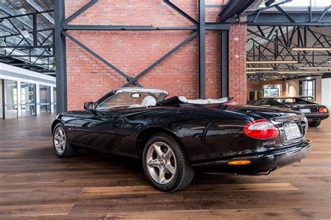 2000 Jaguar XK8 Convertible - Richmonds Classic & Sports Cars Adelaide SA