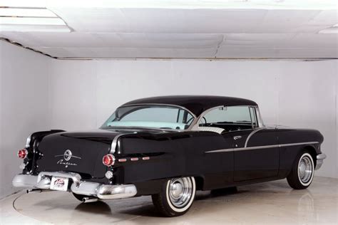 1956 Pontiac Chieftain | Volo Museum