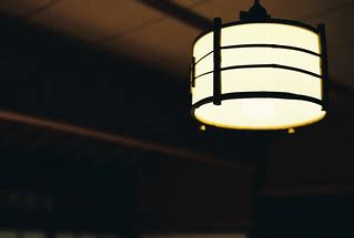 電灯 (Electric Lamp) | 電灯 (Dentou: Electric Lamp) of 和室 (Washi… | Flickr