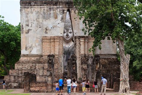 Cambodia welcomed 3.3 million tourists in the first half of 2019 ...