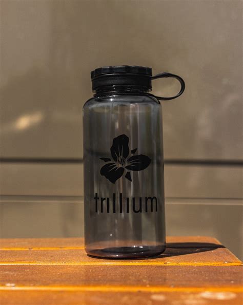 Trillium Stacked Logo Water Bottle – Trillium Brewing Company