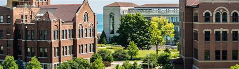 Loyola University Chicago - The Princeton Review College Rankings & Reviews