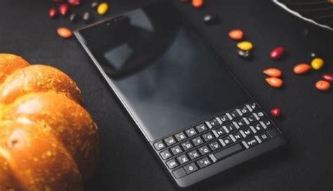 Blackberry Key3 Review - Gadget Review