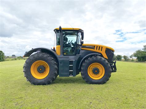 JCB | Fastrac | 8330 | Year 2019 - J H Milnes Ltd