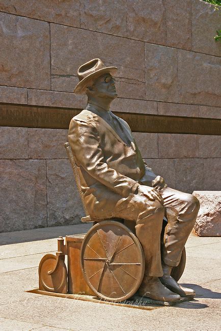 Fdr Wheelchair Statue