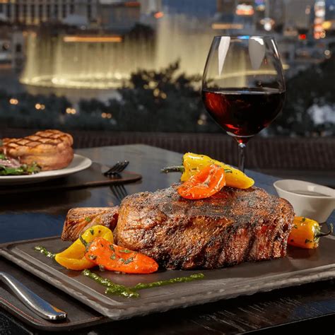 16 Delicious Restaurants for Dinner in Las Vegas