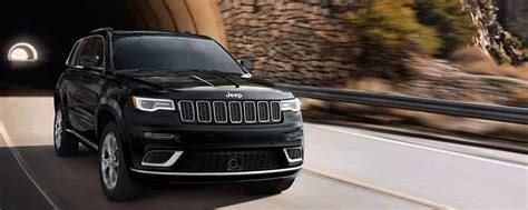 2019 Jeep Grand Cherokee Interior Features & Specs | Midway Auto Dealerships