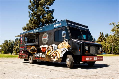 Food Truck Design Tips: Create a Mind-Blowing Vinyl Wrap - Legion Food ...