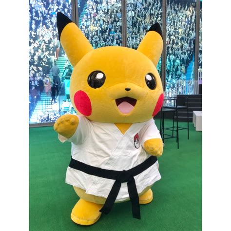 Giant Pikachu Cosplay Halloween Costume