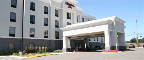 Hampton Inn Hotel in Warsaw, Indiana