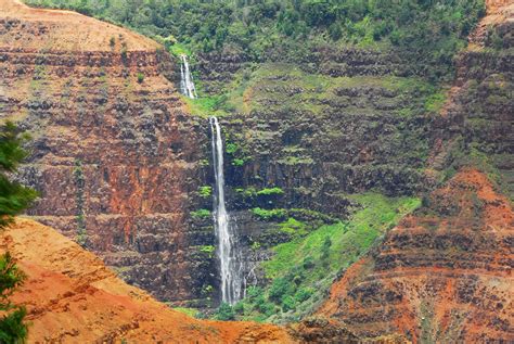 Waimea Canyon Waterfall Photograph by Lynn Bauer