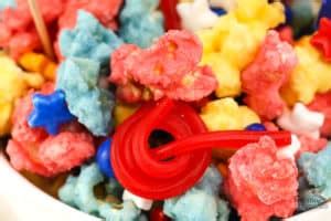 Mother Goose Popcorn Party Mix: Wonder Woman Inspired