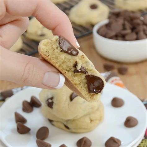 Cornstarch Chocolate Chip Cookies - Sweet Pea's Kitchen