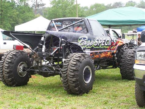 mud bogger | Mud racing trucks, Mud trucks, Mud racing