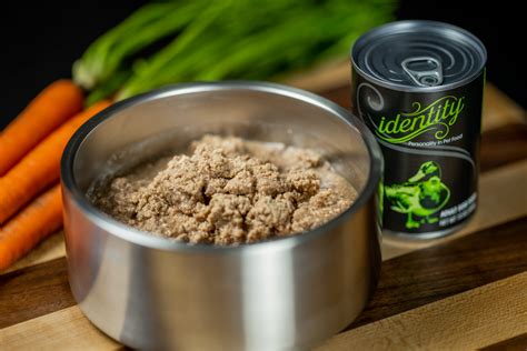 95% Free-Range Canadian Duck & Duck Broth Pâté Wet Dog Food