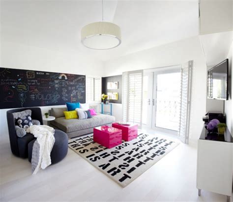 18 Excellent Black & White Carpet Designs To Adorn Your Living Room