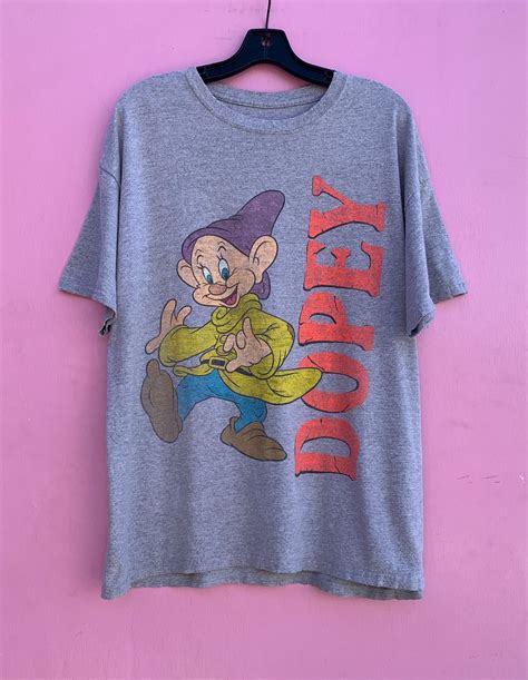 Dopey Disney Graphic T Shirt | Boardwalk Vintage