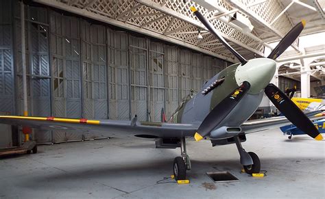 Imperial War Museum Duxford (Aircraft) | Aircraft, Supermarine spitfire ...