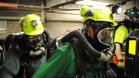 BBC News - In pictures: Training with the Mines Rescue Service