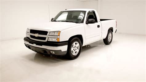 2005 Chevrolet Silverado | Classic Auto Mall