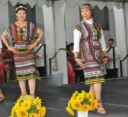 This attire is used by the tribes in Mountain Province of The Cordillera ranges, called Igorots ...