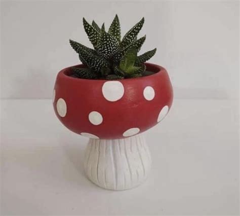 Pin by Lipika Roy on planters | Decorated flower pots, Mushroom decor ...