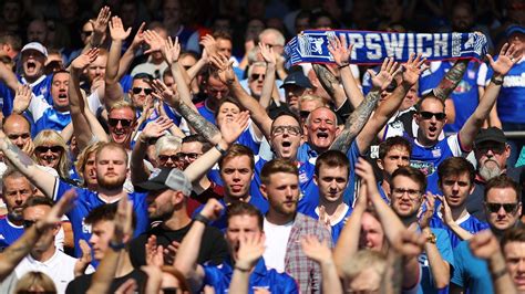 SportMob – Ipswich fans threw flares to halt training as signage caught ...