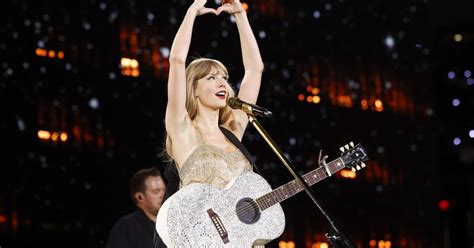 Two Times critics weigh in on 'Taylor Swift: The Eras Tour' - Los ...