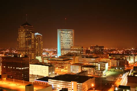 File:Columbus-ohio-downtown-night.jpg - Wikimedia Commons