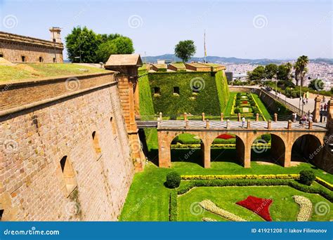 Montjuic Castle in Barcelona Editorial Stock Photo - Image of castle ...