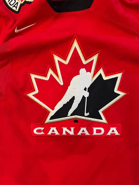 Team Canada Hockey Jersey | SidelineSwap