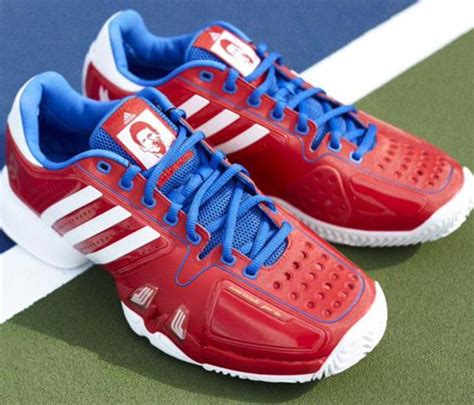 Novak Djokovic plays in shoes with Novak Djokovic’s face on them | For The Win