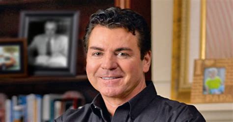 Forbes report: Papa John's founder John Schnatter used N-word.