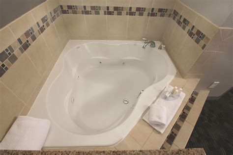 hotels in mishawaka with hot tubs - Cordie Hatcher