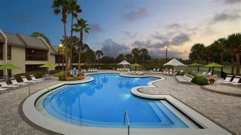 Resort near SeaWorld Orlando | Marriott's Sabal Palms