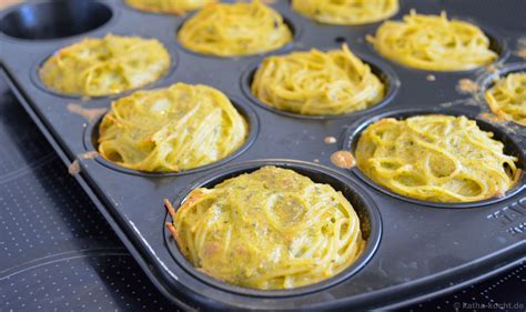 Spaghetti-Muffins mit Rucola Pesto - Katha-kocht!