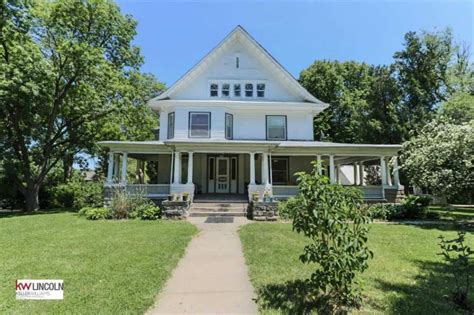 c. 1900 - Lincoln, NE - Old House Dreams